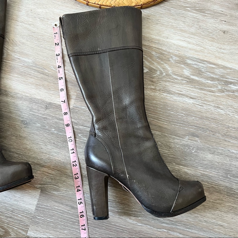 Timberland tall leather heeled boots - Picture 5 of 8